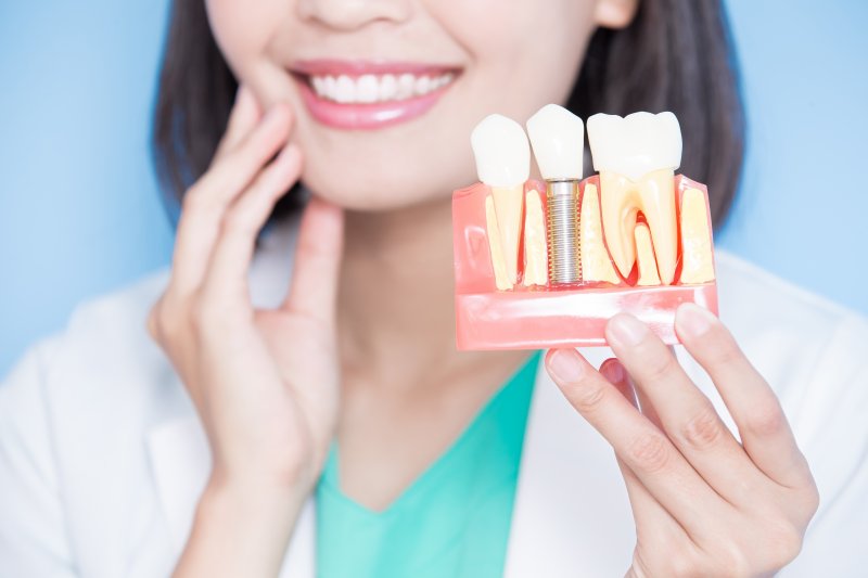5 Dental Implant Candidate Qualities, Dallas | Highland Smiles Dental